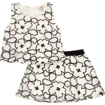 Mini girls white lace top and skirt outfit